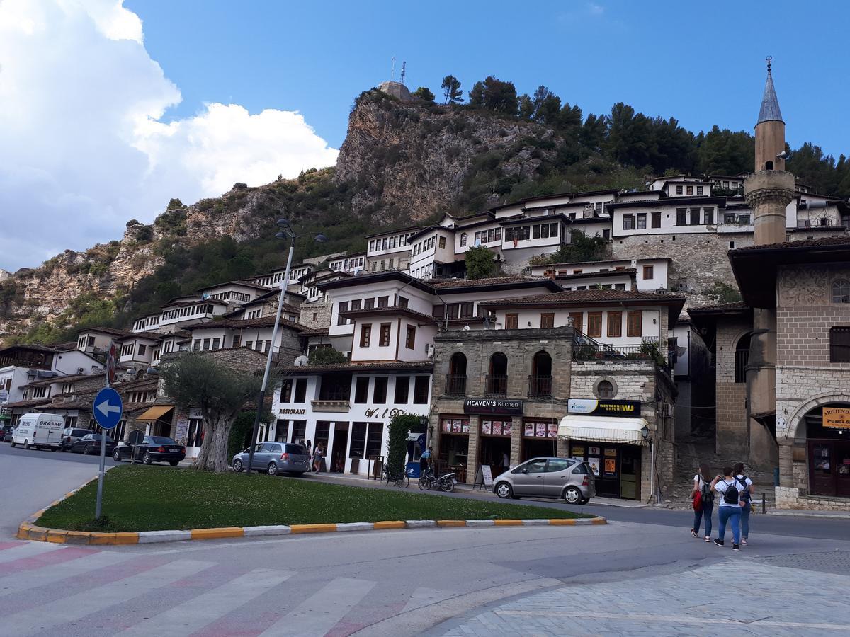 Hotel Omer Berat