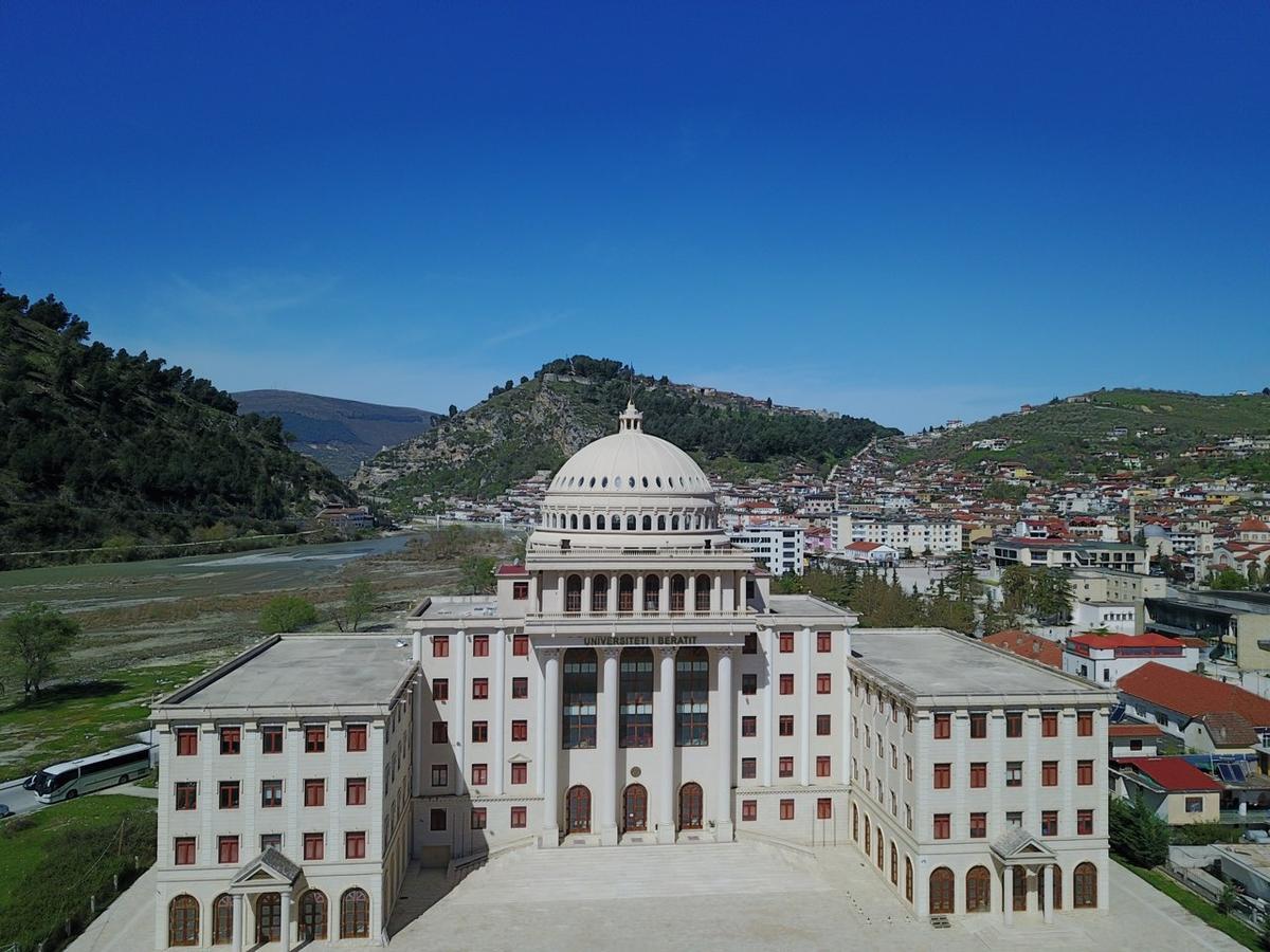 Hotel Omer Berat